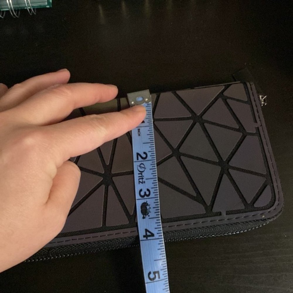 Geometric Luminous Reflective Wallet - Picture 6 of 7